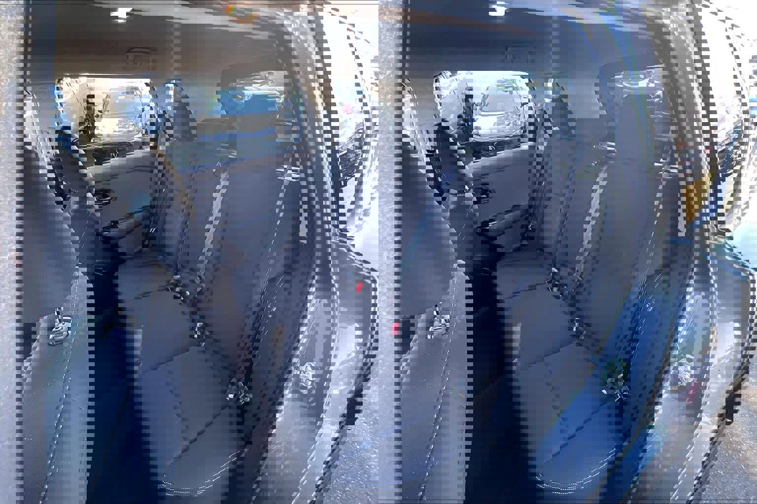 Used 2023 Nissan Rogue S image 27