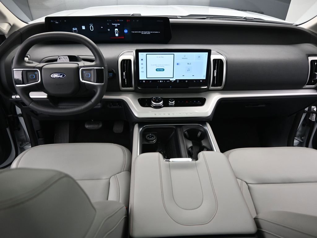 Certified 2025 Ford Expedition Active image 24
