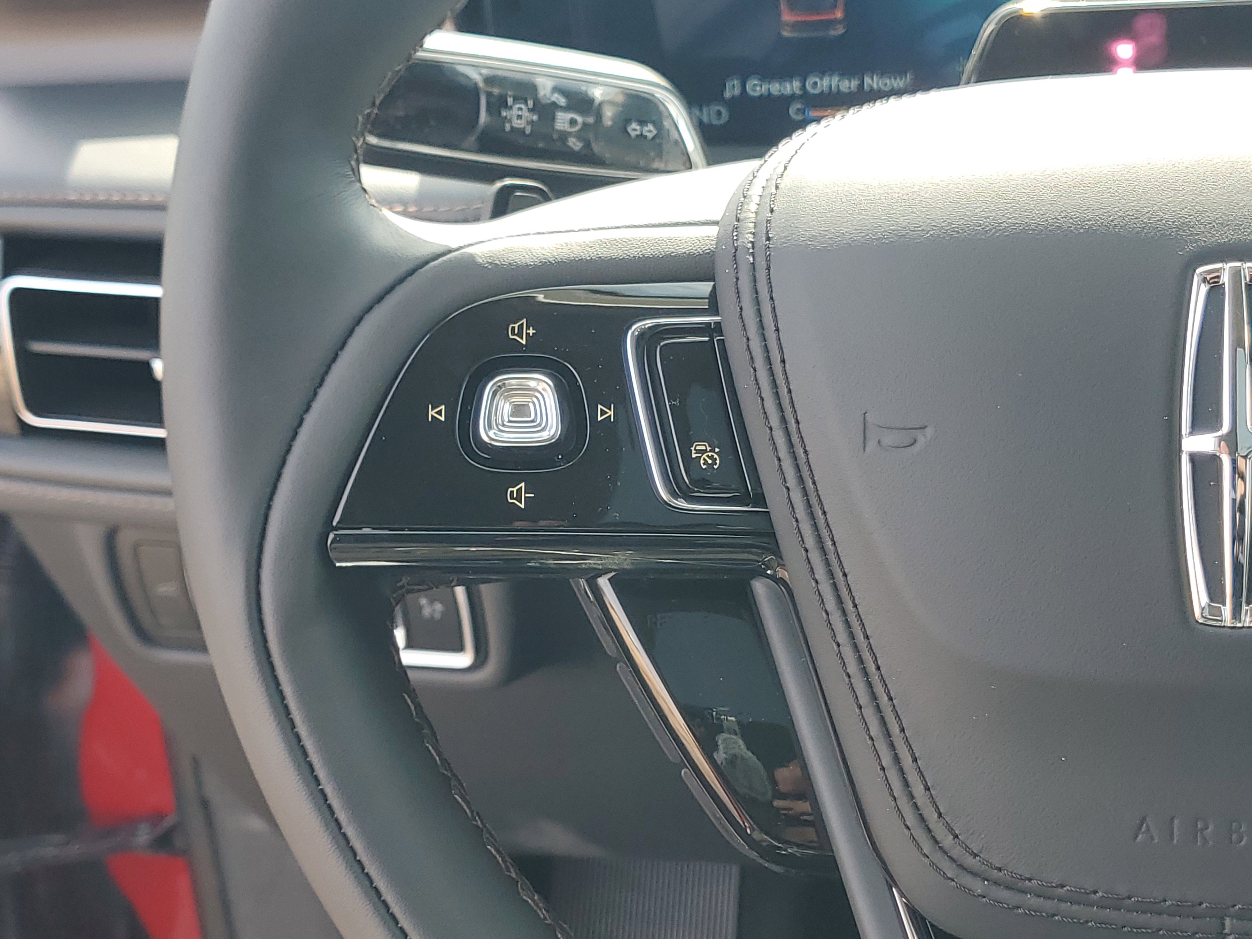 New 2026 Lincoln Aviator Reserve image 16