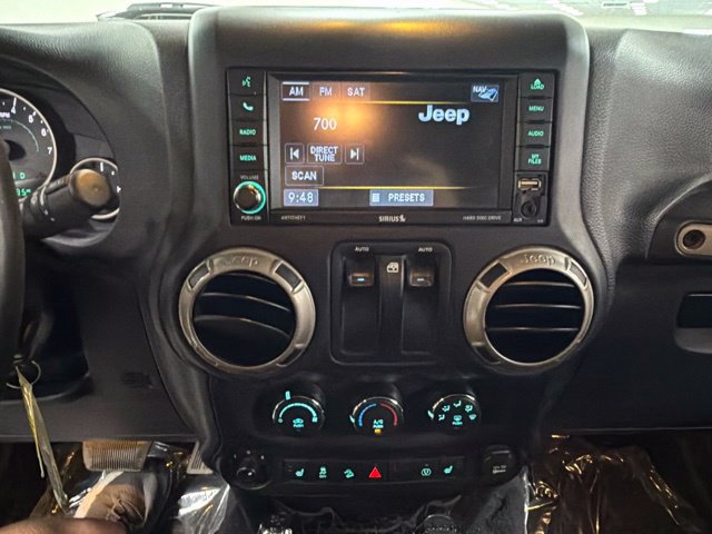 Used 2016 Jeep Wrangler Sahara AWD/4WD image 16