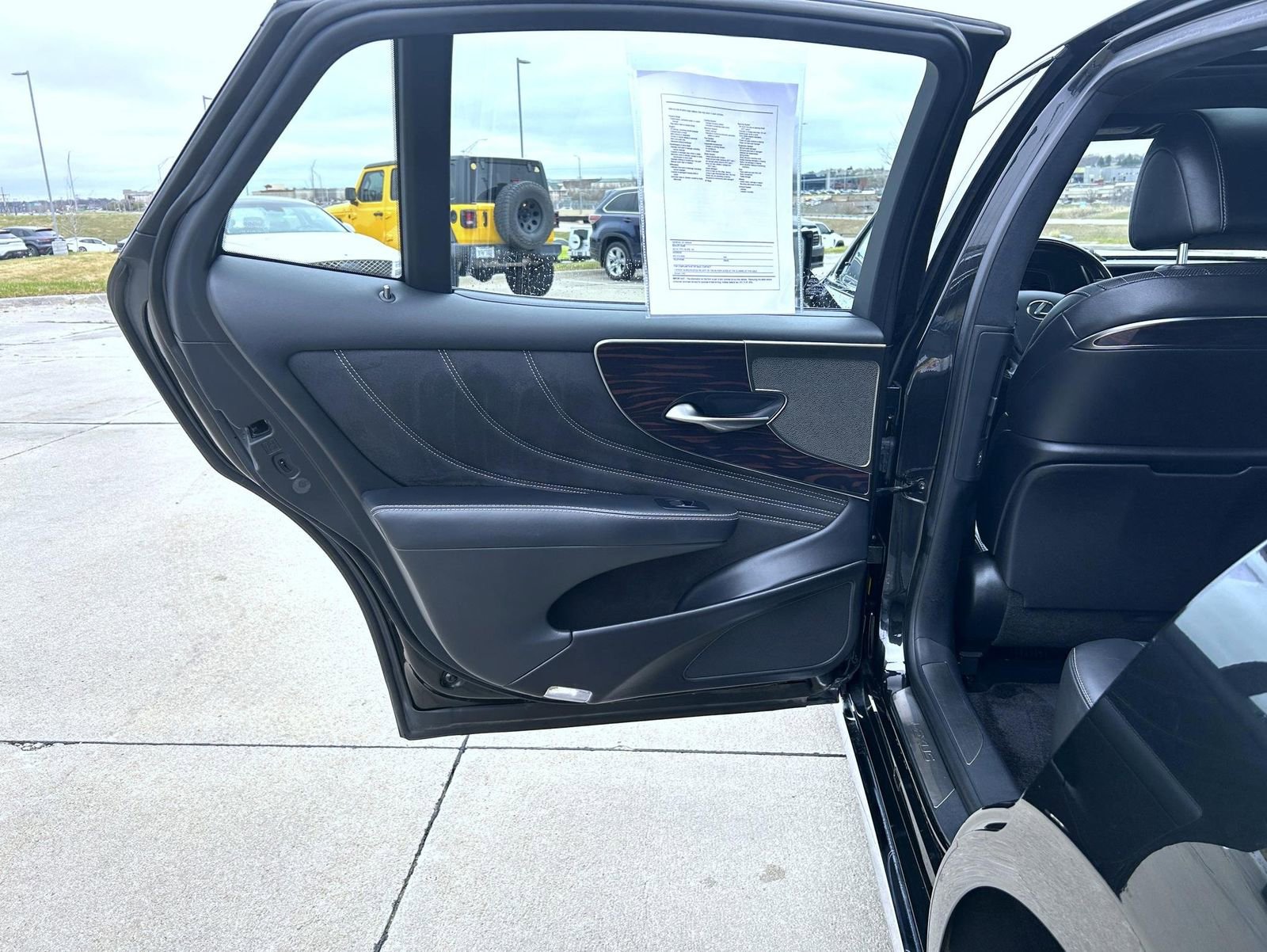 Used 2018 Lexus LS 500 w/ Interior Upgrade Package image 20