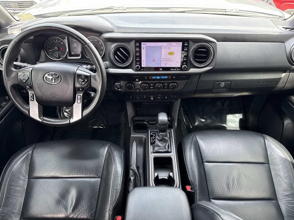 Used 2021 Toyota Tacoma TRD Off-Road w/ TRD Premium Off Road Package AWD/4WD image 21