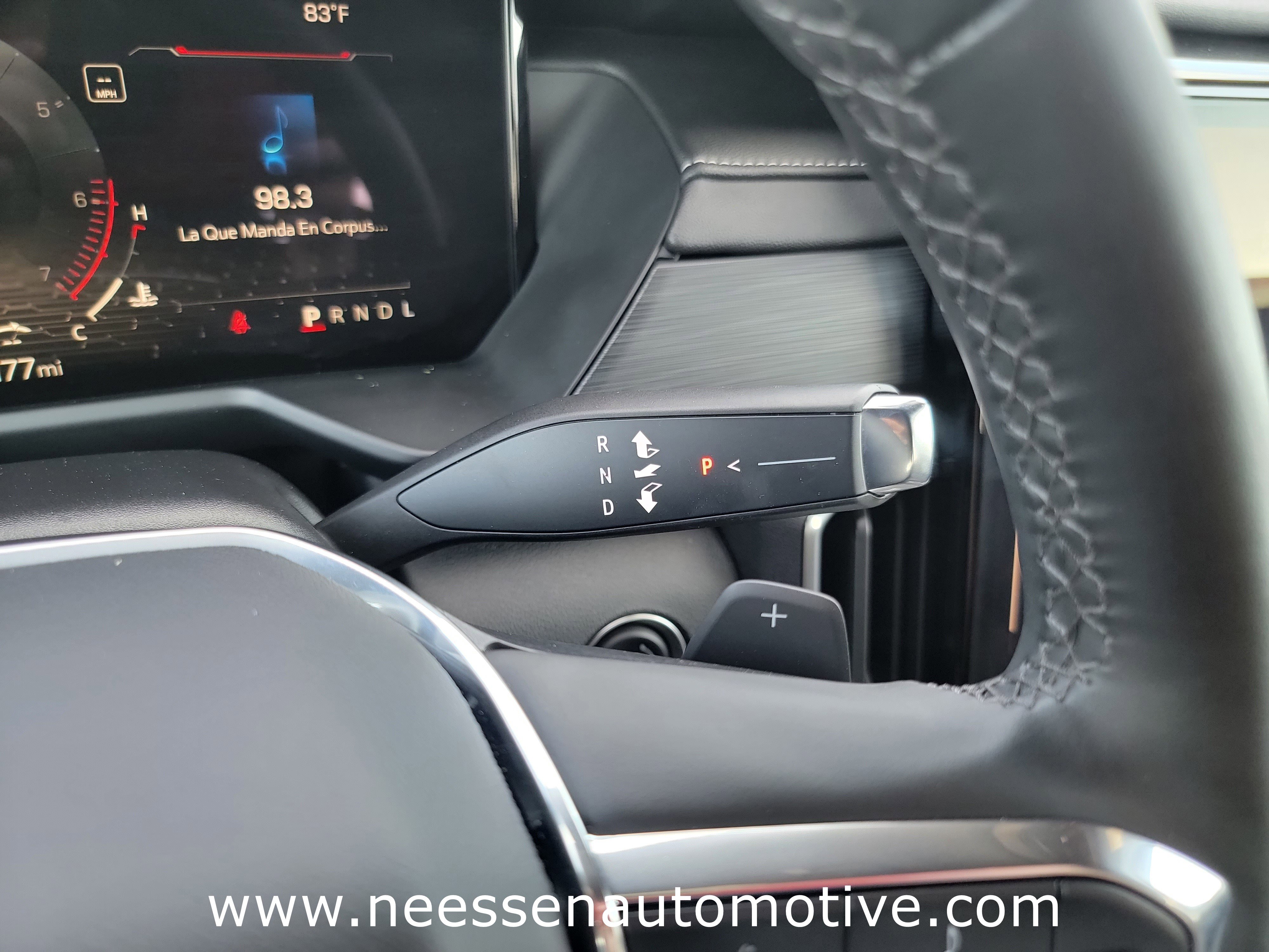 Used 2025 GMC Acadia Elevation image 24