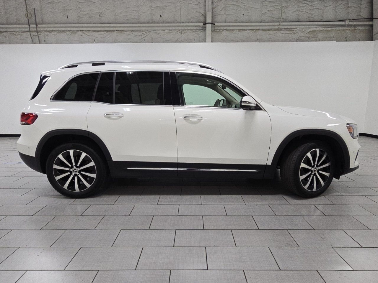 Used 2022 Mercedes-Benz GLB 250 4MATIC image 18