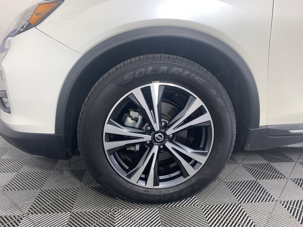 Used 2018 Nissan Rogue SL w/ Premium Package FWD image 11
