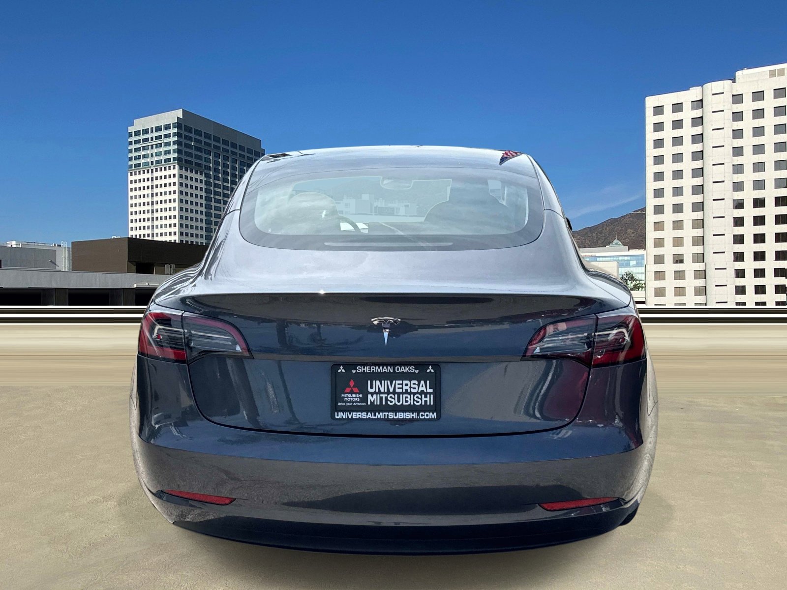 Used 2023 Tesla Model 3 Standard Range image 4