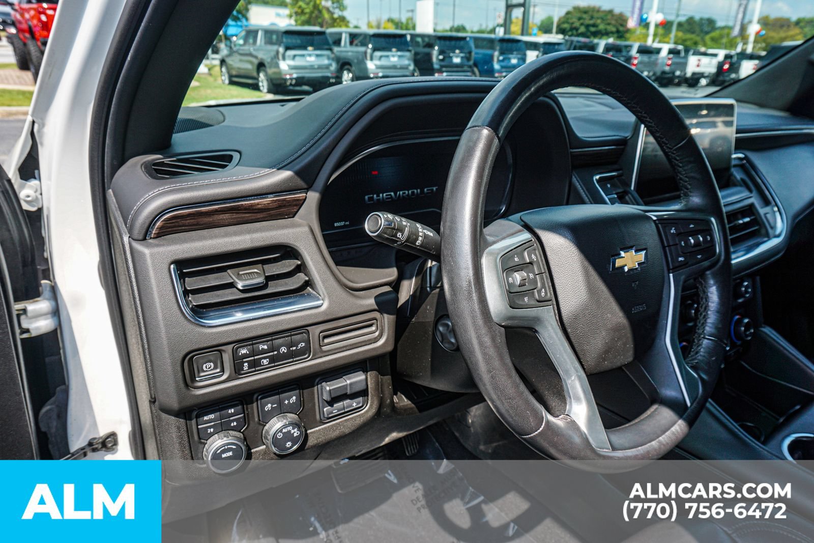 Used 2022 Chevrolet Suburban LT w/ LT Signature Package AWD/4WD image 39