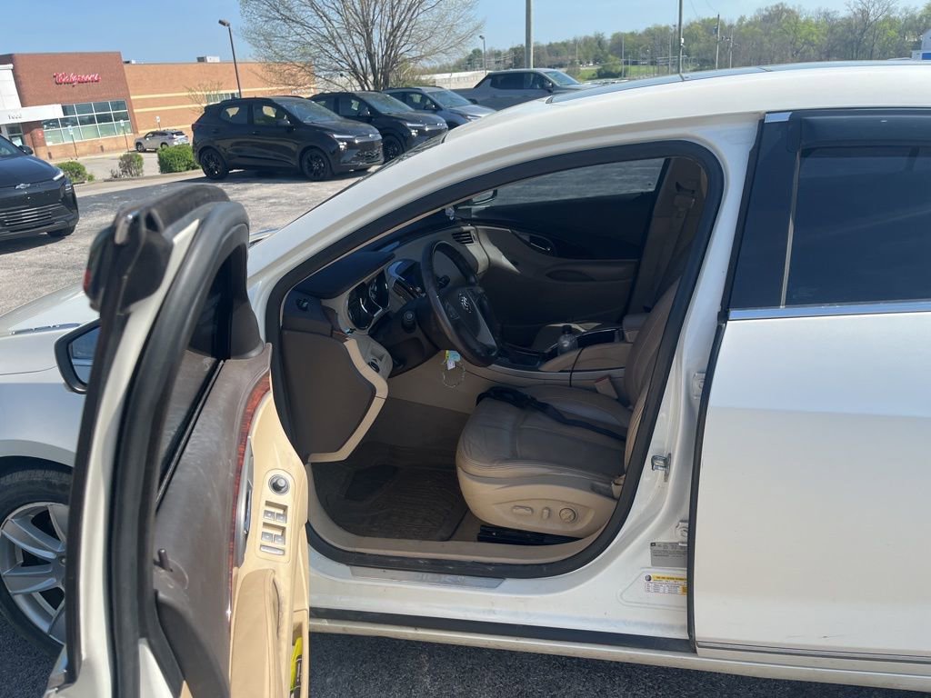 Used 2012 Buick LaCrosse Leather image 6