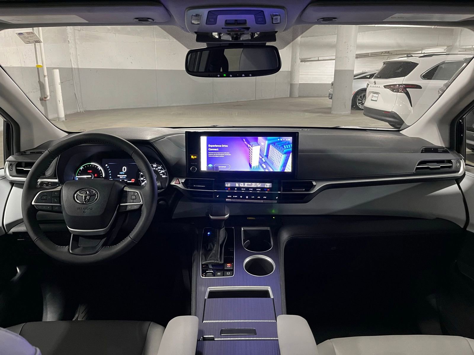 New 2026 Toyota Sienna XLE FWD image 37