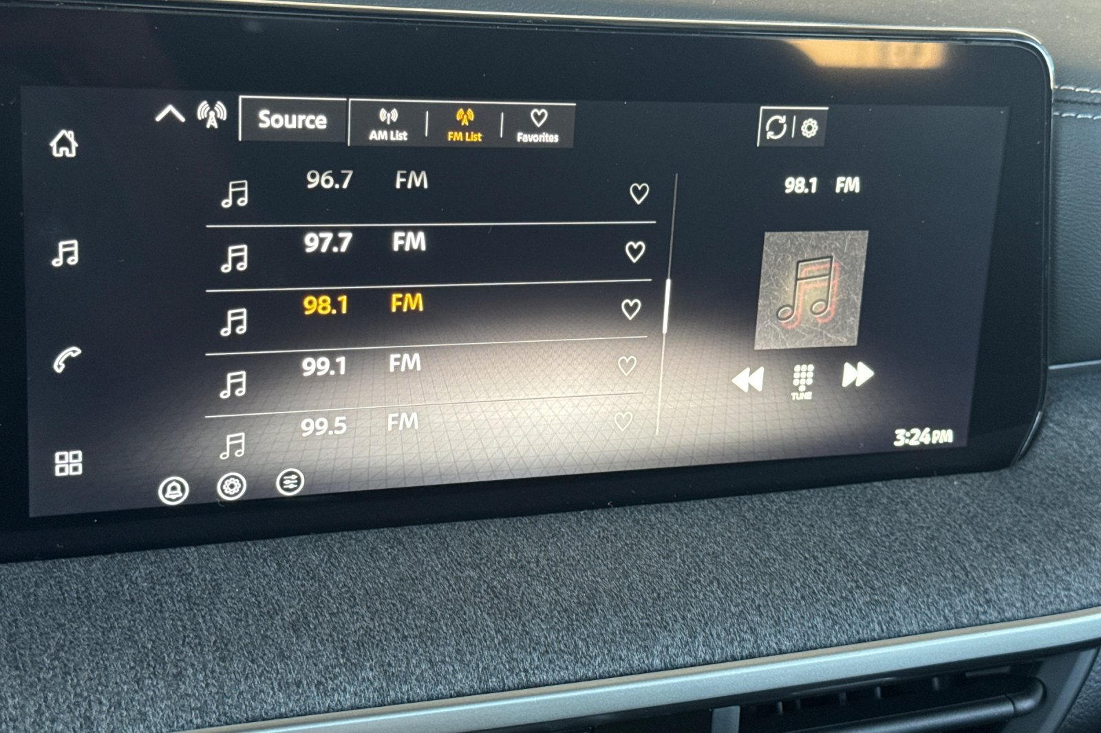 New 2027 Nissan Kicks SV w/ SV Premium Package AWD/4WD image 19