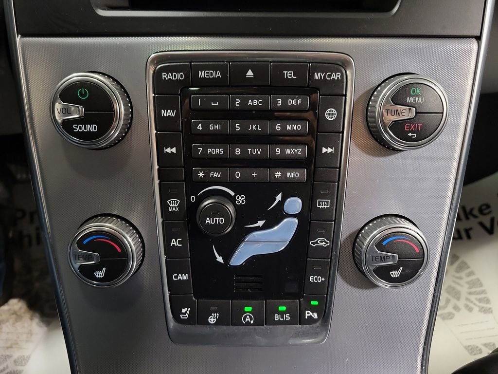 Used 2018 Volvo S60 T5 Dynamic w/ Vision Package image 17