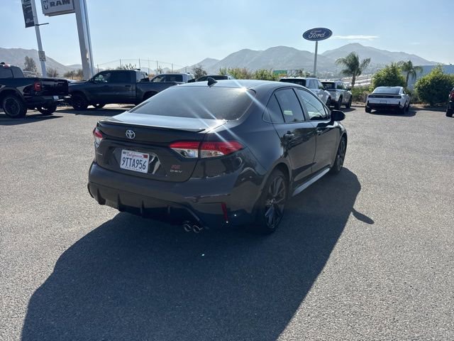 Used 2025 Toyota Corolla SE w/ SE Premium Package image 8