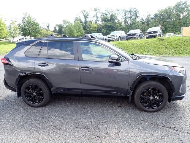 Used 2025 Toyota RAV4 XSE AWD/4WD image 7