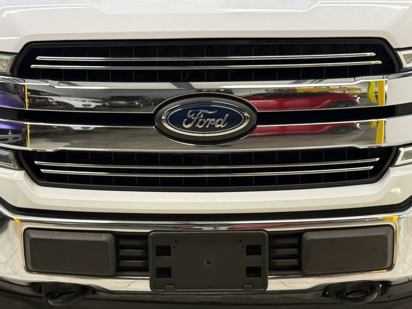 Used 2018 Ford F150 Lariat w/ Trailer Tow Package image 5