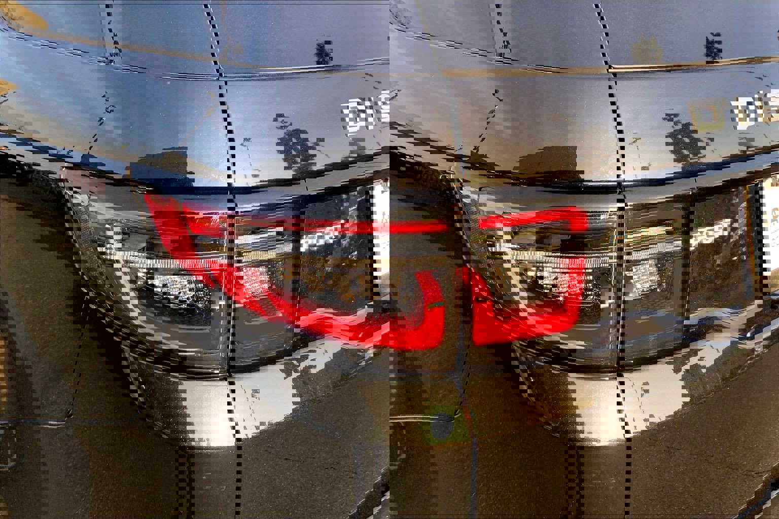 Used 2024 Land Rover Discovery Sport S image 27