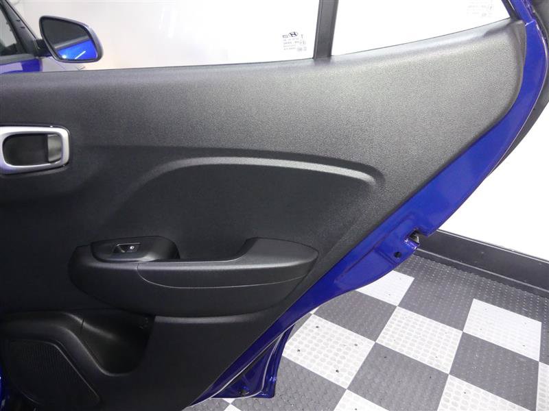 Used 2022 Hyundai Venue SEL FWD image 26