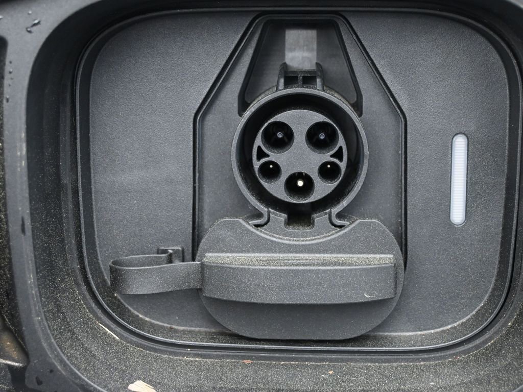 Used 2025 Volvo EX90 Ultra image 28