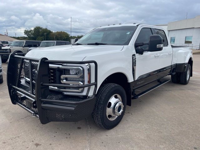 Used 2024 Ford F350 King Ranch w/ FX4 Off-Road Package AWD/4WD image 1