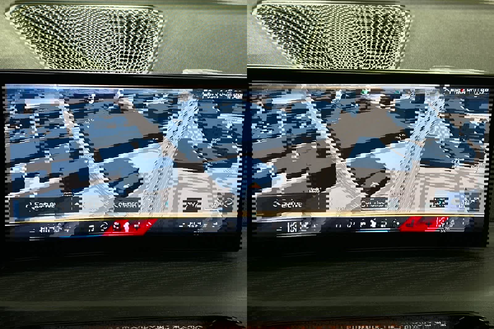 Used 2025 BMW 330i xDrive Sedan w/ Convenience Package image 18