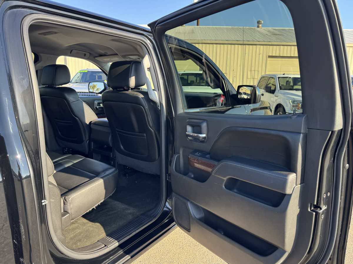 Used 2015 GMC Sierra 1500 SLT w/ SLT Crew Cab Value Package image 19