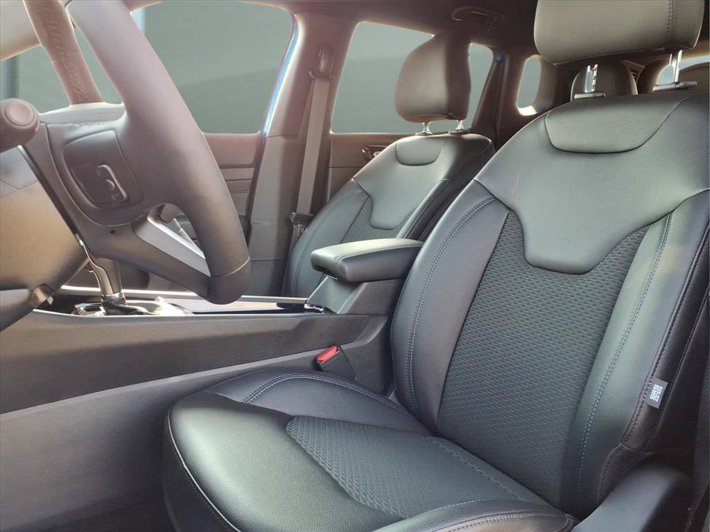 New 2026 Jeep Compass Latitude AWD/4WD image 11