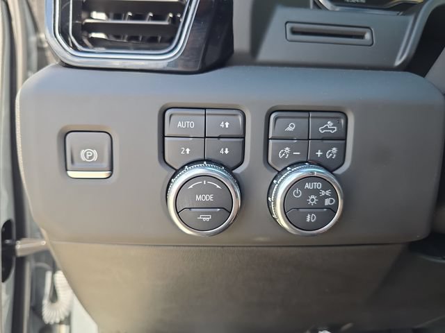 Used 2025 GMC Sierra 1500 AT4 AWD/4WD image 19
