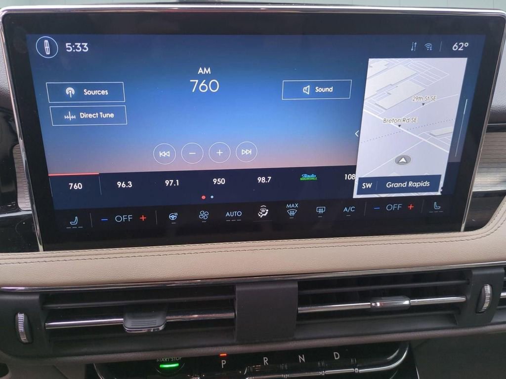 Used 2023 Lincoln Corsair AWD w/ Equipment Group 101A image 23