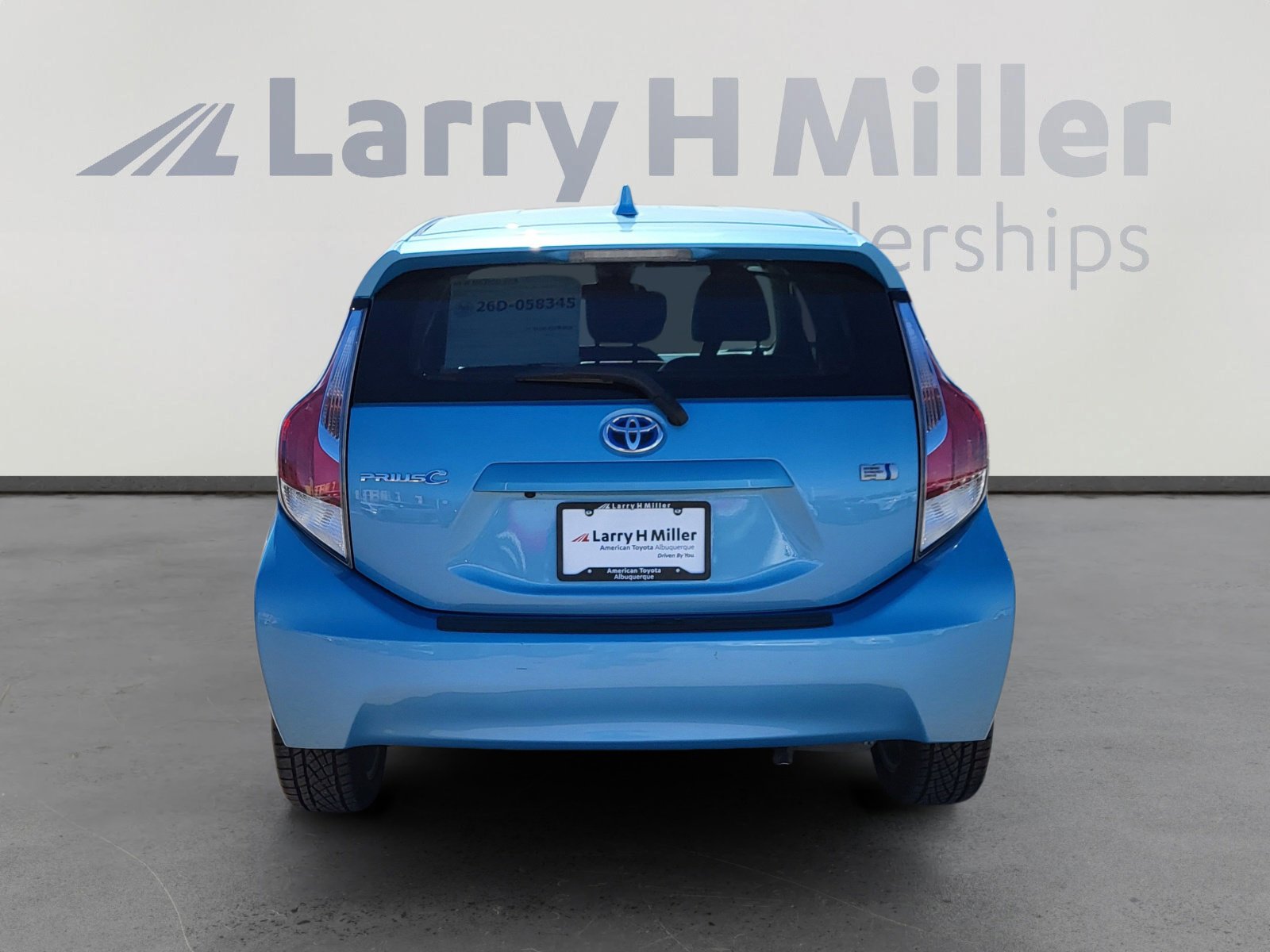 Used 2016 Toyota Prius C Four image 8