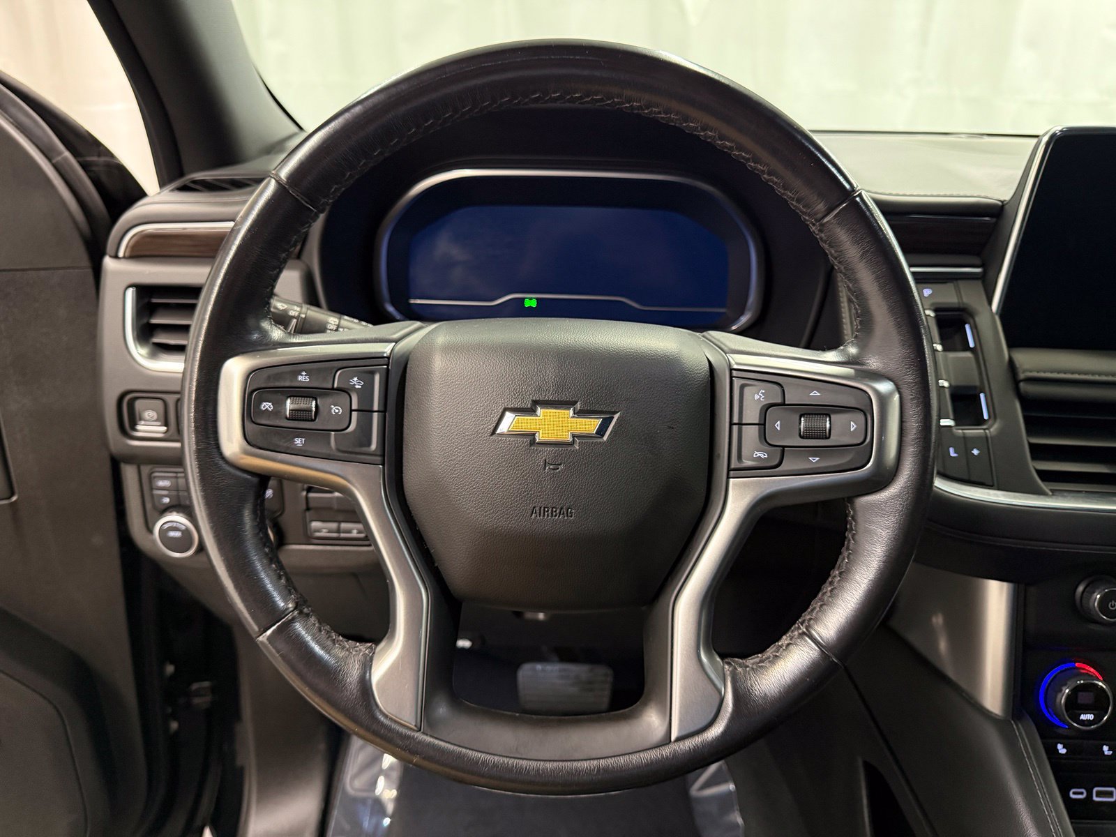 Used 2022 Chevrolet Tahoe LT w/ Max Trailering Package AWD/4WD image 13