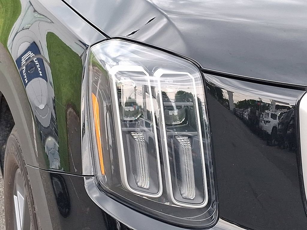 Used 2024 Kia Telluride LX AWD/4WD image 10