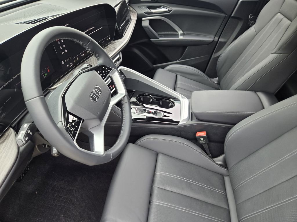 Used 2025 Audi Q5 Premium Plus w/ Premium Plus AWD/4WD image 17