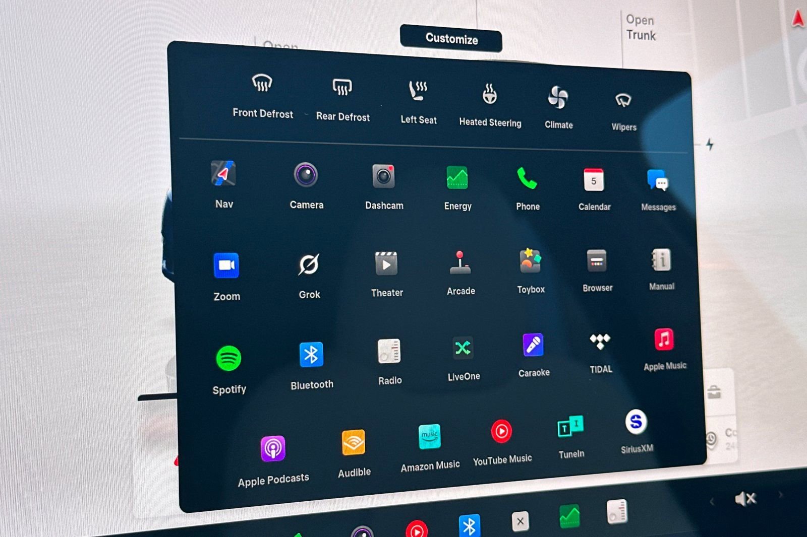 Used 2025 Tesla Model Y Long Range image 18