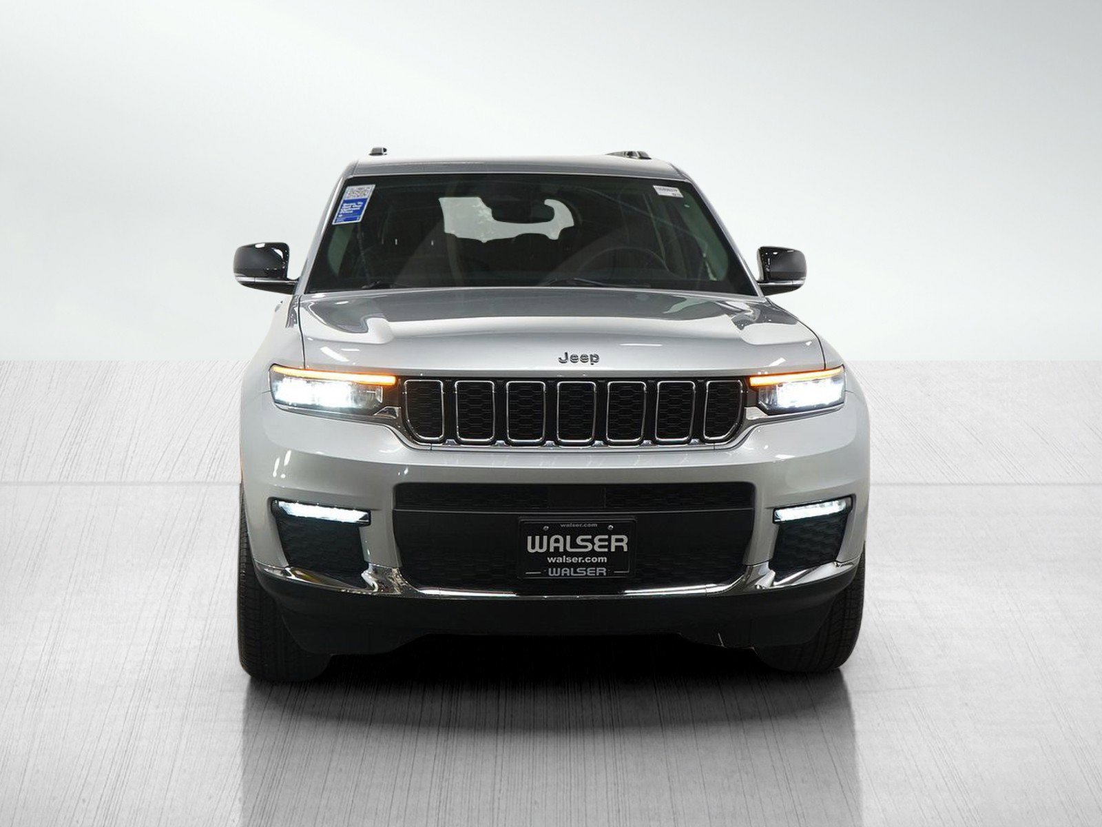 Used 2023 Jeep Grand Cherokee L Limited image 8
