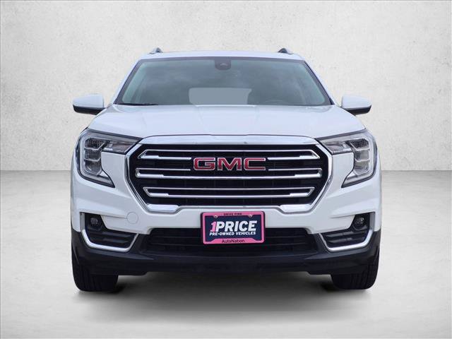 Used 2023 GMC Terrain SLT AWD/4WD image 2