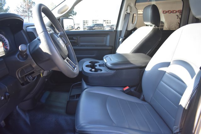 Used 2022 RAM 1500 Tradesman w/ Chrome Appearance Group image 15