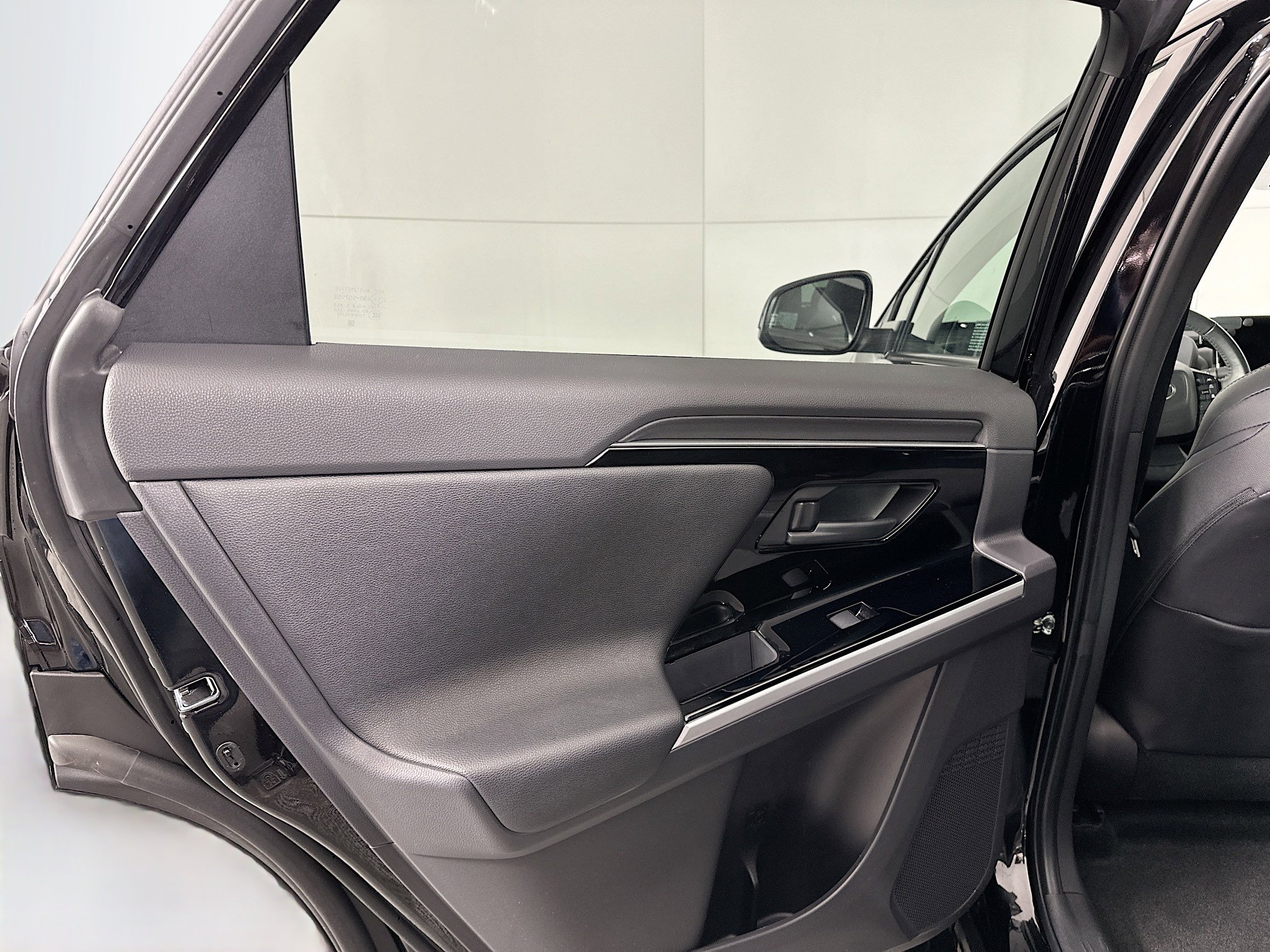 Used 2024 Toyota bZ4X XLE image 28