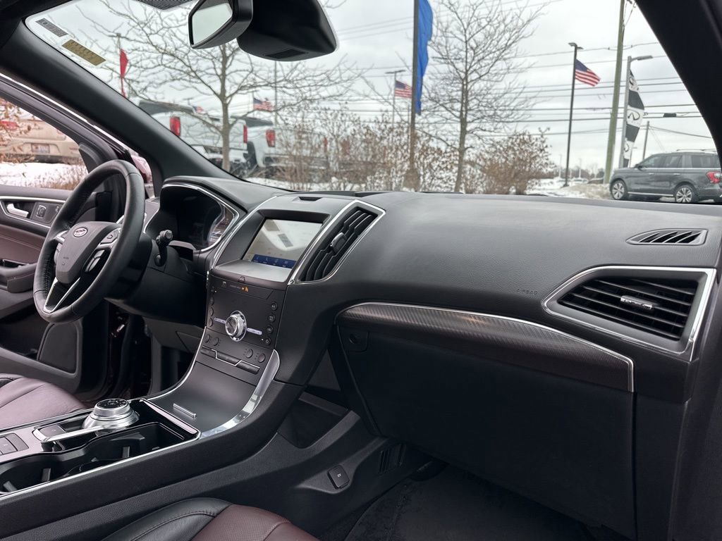 Used 2020 Ford Edge Titanium w/ Equipment Group 301A image 25
