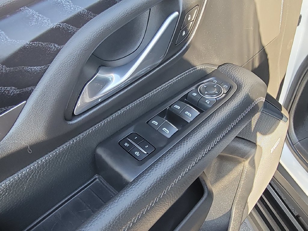 Used 2023 GMC Yukon Denali AWD/4WD image 24