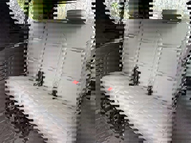 Used 2022 Chevrolet Suburban Z71 w/ Luxury Package image 20