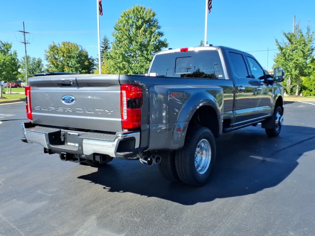 New 2026 Ford F350 Lariat w/ Lariat Ultimate Package AWD/4WD image 4