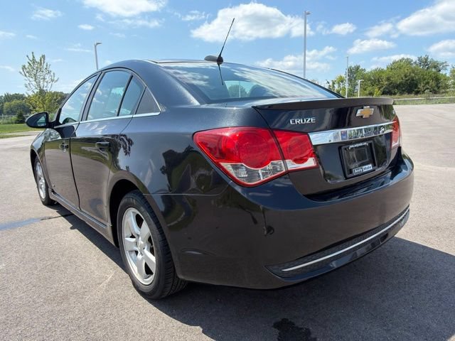 Used 2016 Chevrolet Cruze LT w/ RS Package FWD image 12