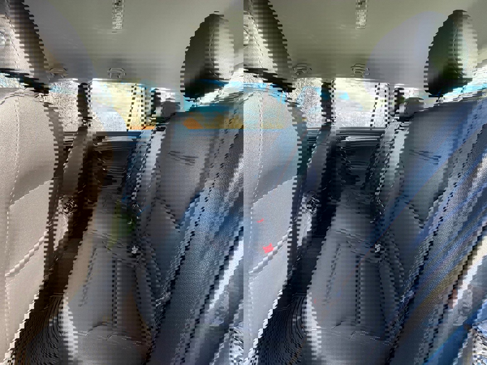 Used 2017 Volkswagen Golf Alltrack S image 10