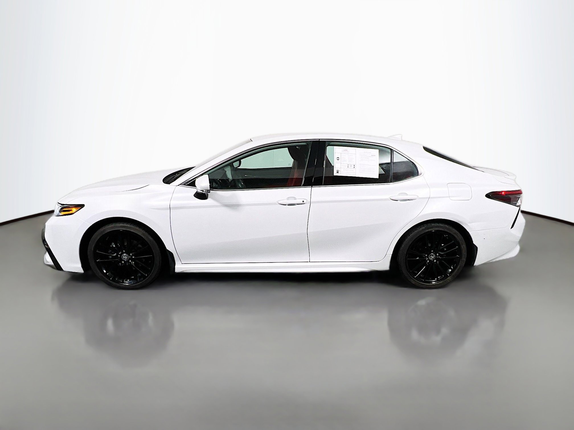 Used 2024 Toyota Camry XSE w/ Cold Weather Package image 9