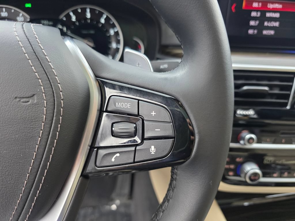 Used 2019 BMW 530i w/ Convenience Package RWD image 20