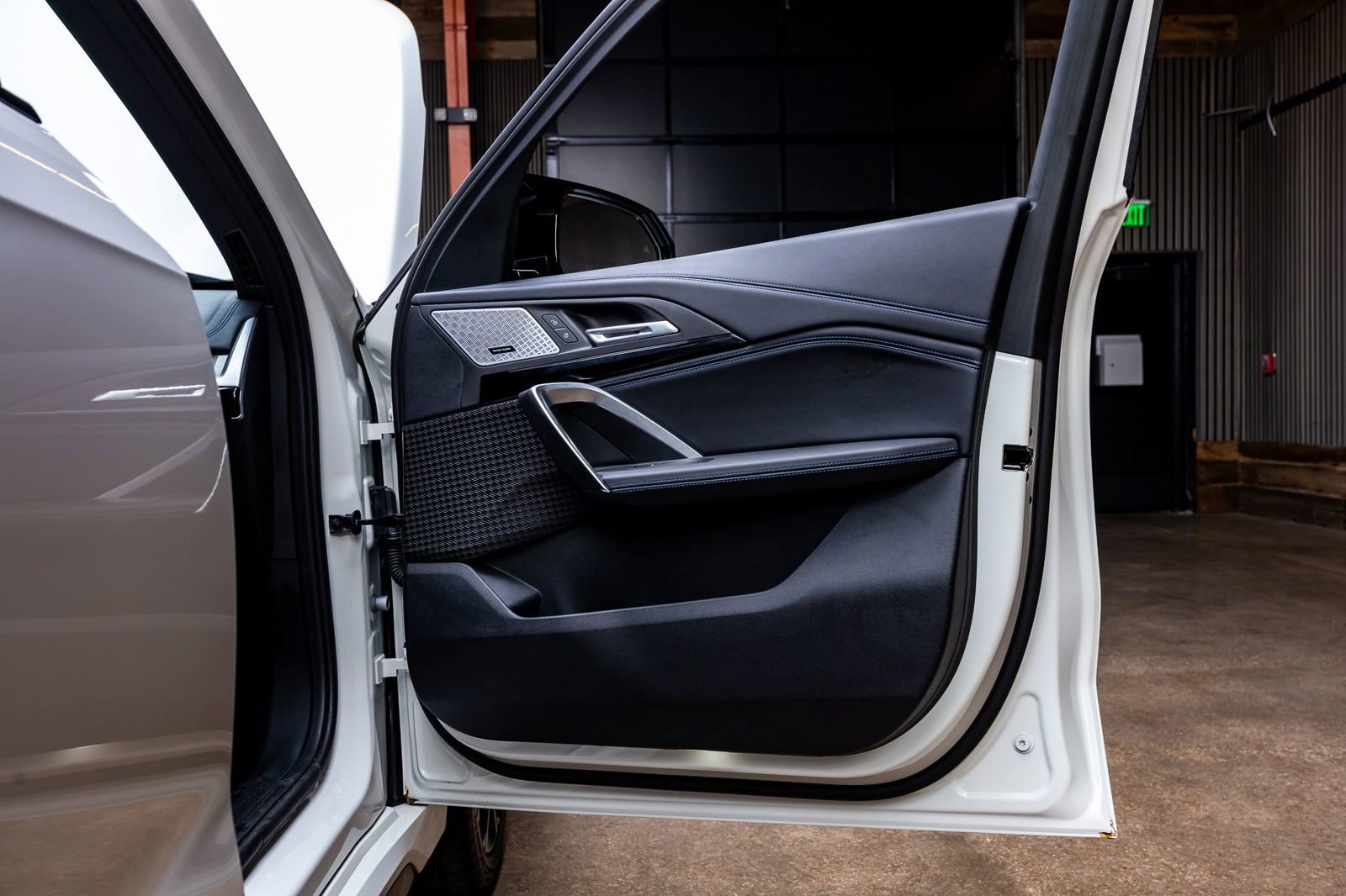 Used 2025 BMW X1 M35i w/ Premium Package image 32