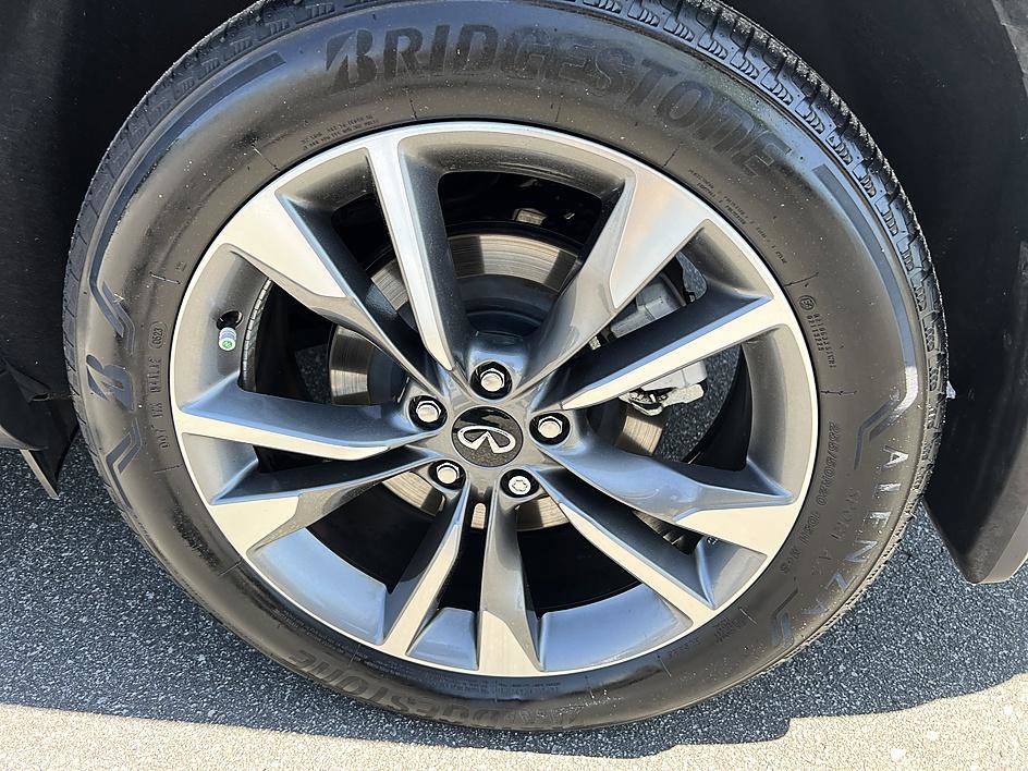 Used 2023 INFINITI QX60 Luxe FWD image 10