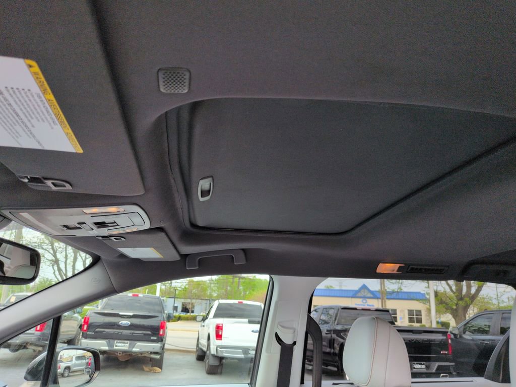 Used 2021 Toyota Sienna XSE AWD/4WD image 21