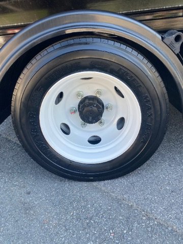 Used 2024 Isuzu NPR image 32