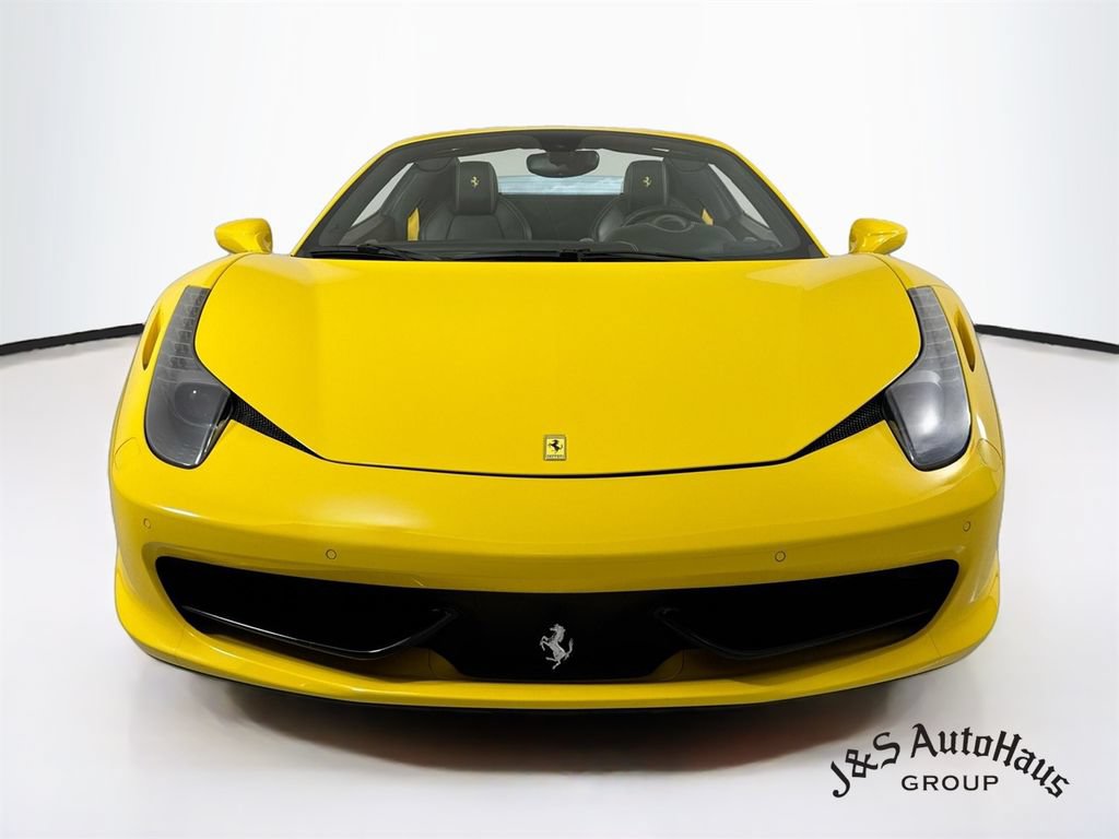 Used 2014 Ferrari 458 Spider RWD image 2