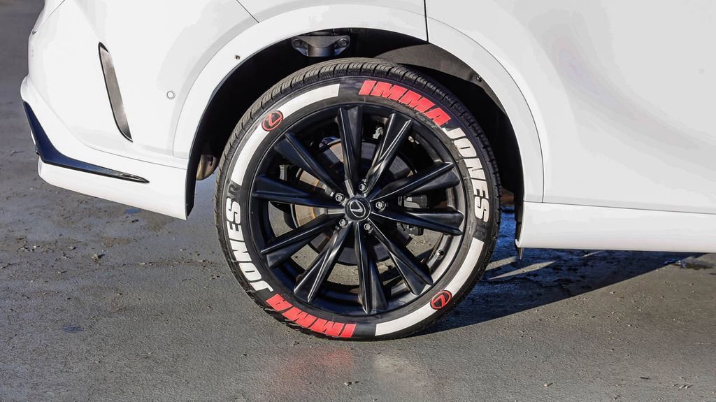 Used 2024 Lexus RX 500h F Sport image 12